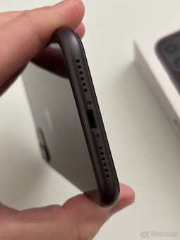 IPhone 11 64GB. Ideálny stav - 4