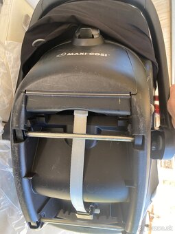 Autosedačka do 13kg Maxi cosi Pebble - 4