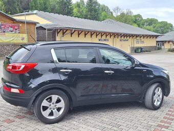 KIA SPORTAGE 2.0 CRDI 4x4 100 kw A/T automat - 4