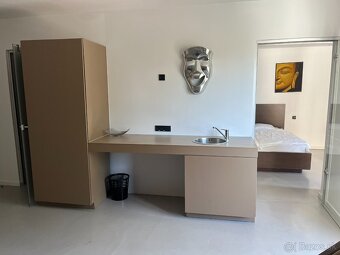 2 izb. Trnavská cesta s veľkou terasou - 4