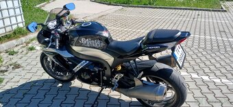 Suzuki gsxr 1000 - 4