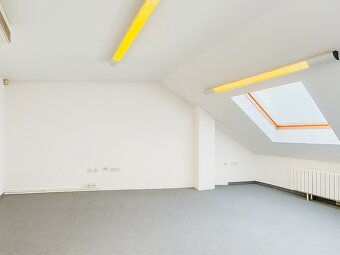 Kancelárske priestory na prenájom v historickom centre Ži - 4