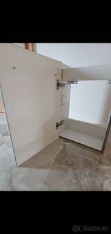 Umyvadlova skrinka Villeroy Boch 34x51x20 - 4