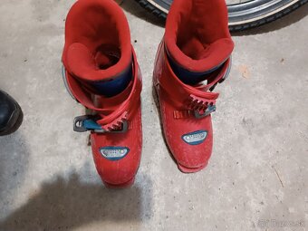 Detské lyže, lyžiarky, korcule na lad, prilba - 4