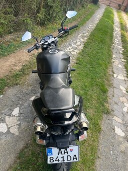 Suzuki GSR 600 rok 2006 - 4