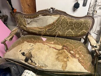 starozitna pohovka - 4