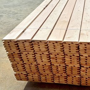 Drevený 3D OBKLAD,ROMBUS DUO 27x148 ČERVENÝ SMREK - 4