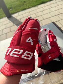 Rukavice Bauer Hyperlite červené , modré 14” - 4