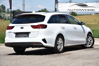 Kia Cee'd SW kombi 1.5 T-GDI BENZÍN AUTOMAT GOLD SR 2021 - 4