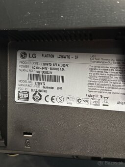 LG Flatron Wide monitor - 4