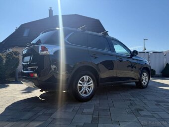 Mitsubishi Outlander 2.2 DI-D Intense - 4