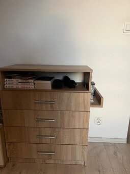 Predám skriňu a príslušenstvo - 4