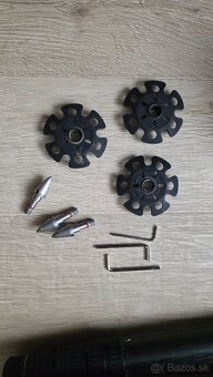 Mohutný carbon statív Rollei s hlavou: nosnosť 65kg - 4