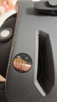 Predám lyžiarsku prilbu a okuliare - 4