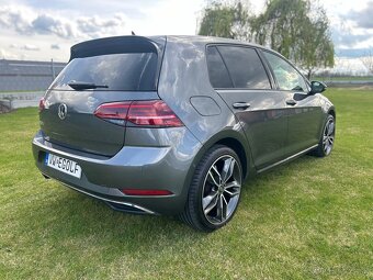 VW eGOLF 100kW (virtual cocpit) - 4