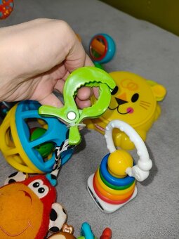 Mix hračiek pre babatka - 4