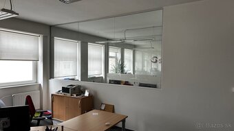 Celok kancelárií v blízkosti Klientskeho centra, Trnavská ce - 4