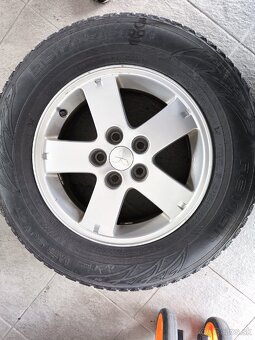 Predám pneu Nokian a elektróny 215/70 r16 - 4