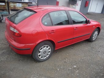 Seat  Leon............nahradne diely - 4