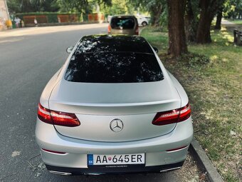 Predám Mercedes E300 Coupe , 2.0 Benzín 180KW AMG paket - 4