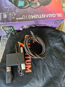 JBL Quantum 810 Wireless - 4