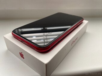 iPhone XR 64Gb Red Edition - 4