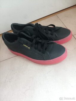 Dámske Adidas tenisky - 4