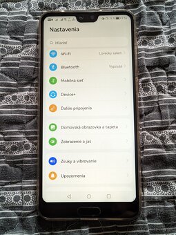 Predám Huawei p20 pro top mobil v super stave displej bez šk - 4