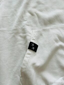 KRÁSNA UNISEX MIKINA slovenskej značky KURA COLLECTION - 4