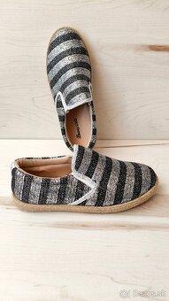 Nové espadrilky strieborno-čierne - 4