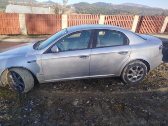 Predám prípadne rozpredám alfa Romeo - 4