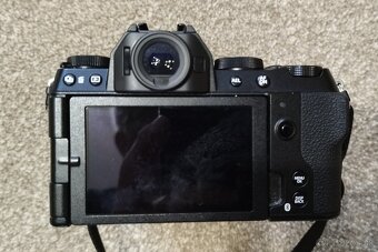 Fujifilm X-S20 - 4