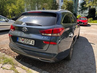 Hyundai i30 na predaj, 1,5 BENZIN+HEV, 117kW - 4