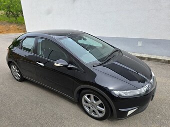 Honda Civic1.8i-VTEC Sport automat174000km nová stk1.majiteľ - 4