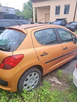 Peugeot 207 - 4