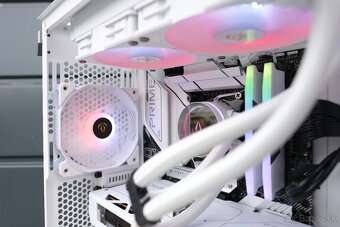 Herný PC, i7 13700F, RX 7700XT, 32GB RAM DDR5, SSD,24m - 4
