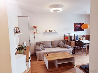 Predaj 2 i byt prerob. na 3 i. 2 balkóny Nitra - 4