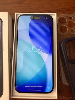 iPhone 15 Pro 256GB Blue Titanium - 4