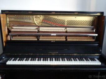 Klavír - pianino - 4