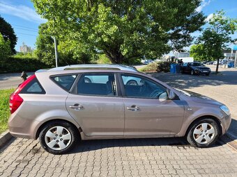 Kia ceed combi 2009 - 4