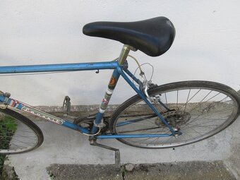 Predám starý bicykel Favorit. - 4