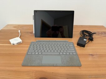 Microsoft Surface Pro 6 – 256GB / i5 / 8GB - TOP STAV - 4