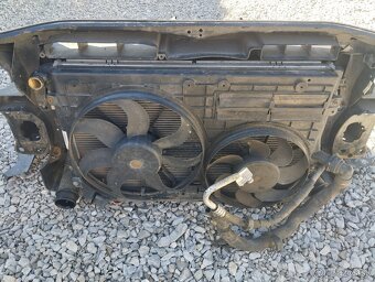 VW Passat B6 čelo/sahara aj s výstuhou a chladićmi - 4