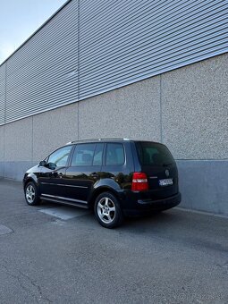 VW Touran 2.0tdi 7miest -aj na splátky - 4