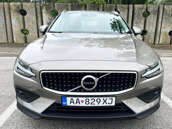 99tis.km Volvo V60 CROSS COUNTRY AWD A/T 2.0l 145KW - 4