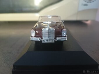 1:43 Mercedes Benz - 4