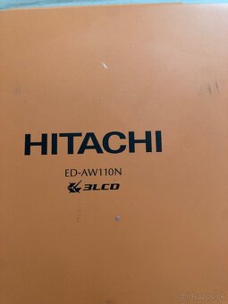 Predám projektor značky Hitachi - 4