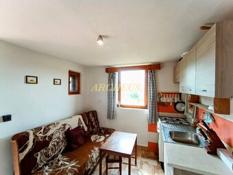 NA PREDAJ ZÁHRADKA, POZEMOK 605 M2, ZO POD ROVENCOM, NMnV - 4