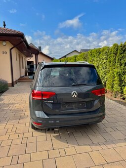 VW Touran 2.0TDI DSG - 4