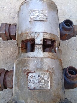 Predám toto dvojité čerpadlo''" - 4